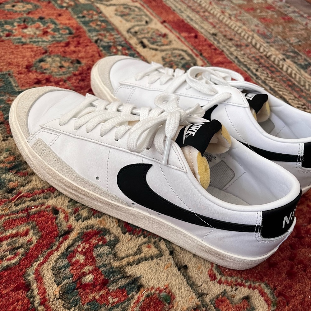Nike Women’s Blazer ‘77 Low